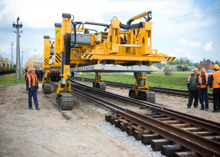 Railway work tender